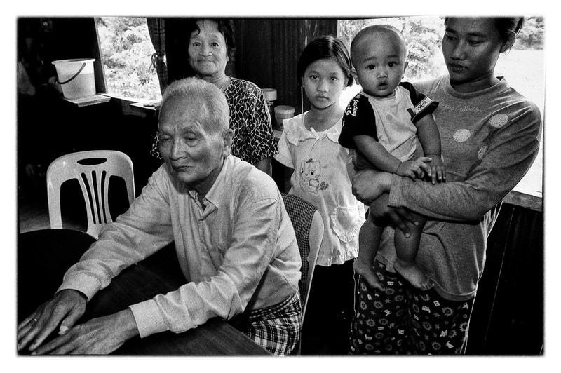 Khmer Rouge leader Noun Chea with family