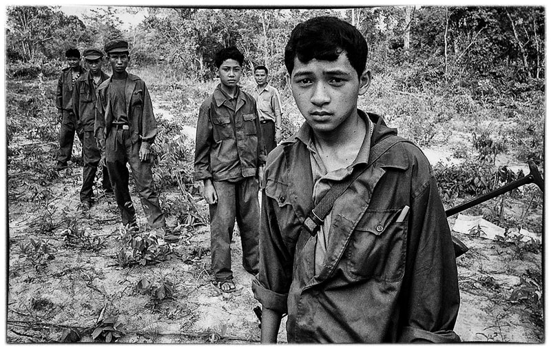 Khmer Rouge soldiers near Thai-Cambodia border
